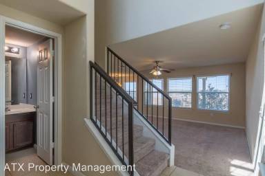 Main picture of 130 Sabine River Dr