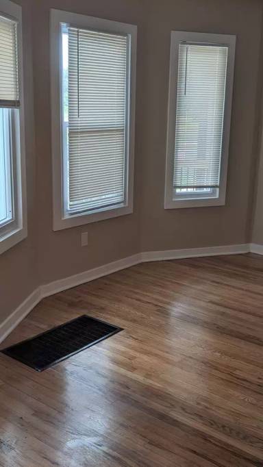 Main picture of 1429 W Euclid St