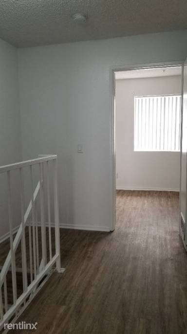 Main picture of 2339 Lincoln Park Ave