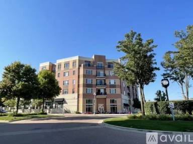 Main picture of 300 Village Cir