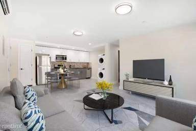 Main picture of 800 Empire Blvd