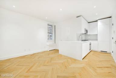 Main picture of 61 Saint James Pl