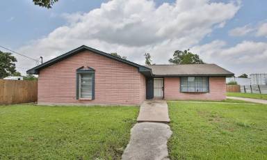 Main picture of 2032 W Little York Rd