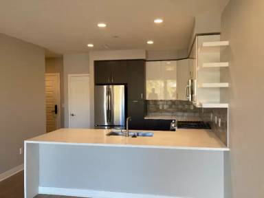 Main picture of 100 Newstar Way