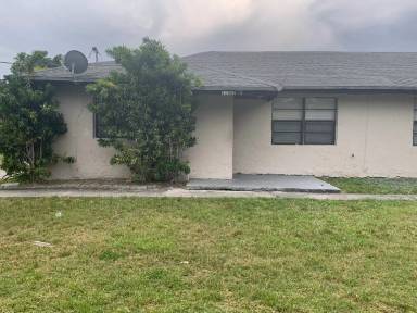 Main picture of 11512 SW 215th St