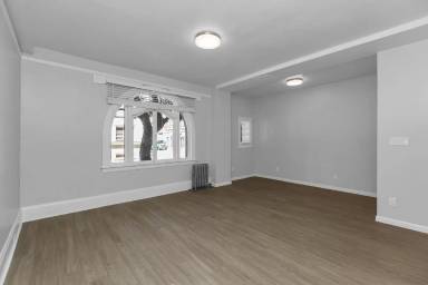 Main picture of 1130 Larkin