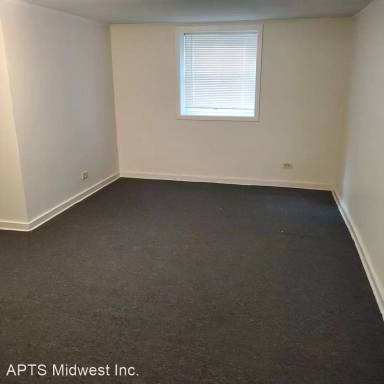 Main picture of 4934 W Jackson Blvd