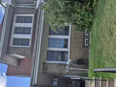 Main picture of 5207 W Berks St