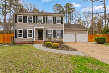 Main picture of 111 Sabre Dr