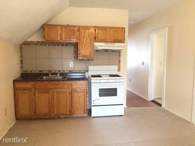 Main picture of 106 Thompson St