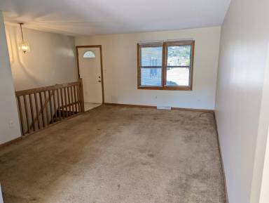 Main picture of 400 60th St SE