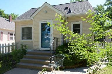 Main picture of 1458 Frankson Ave