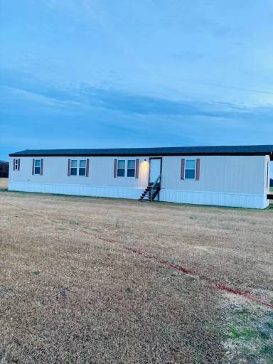 Main picture of 487 Ivey Ln