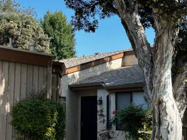 Main picture of 3039 Plaza Leonardo