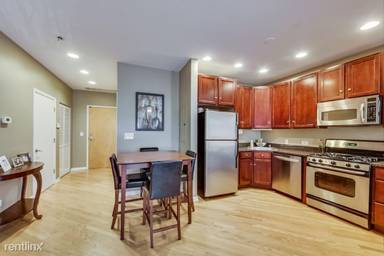 Main picture of 2758 W Francis Pl
