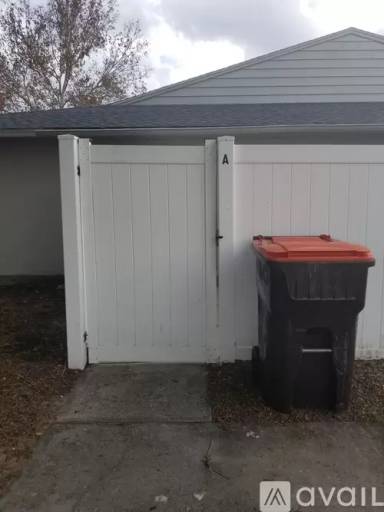 Main picture of 5050 SE 31st St