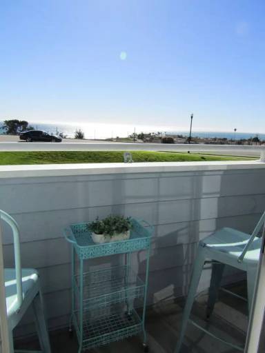 Main picture of 330 Foothill Rd