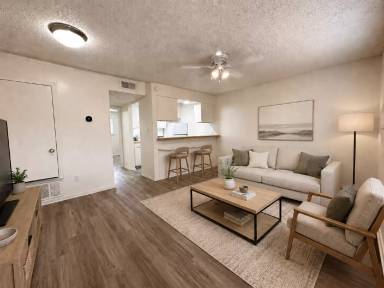 Main picture of Warwick Apartments
