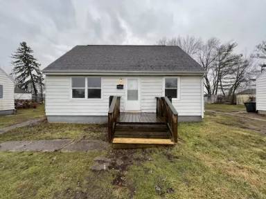 Main picture of 4504 Meadow Ln