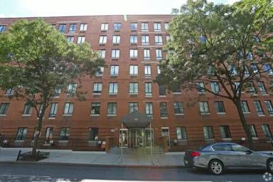 Main picture of Midwest Court