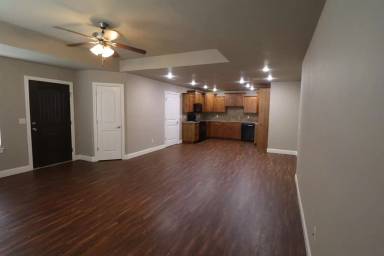 Main picture of 2303 W Bridlewood Trl