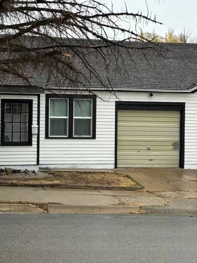Main picture of 307 9th St