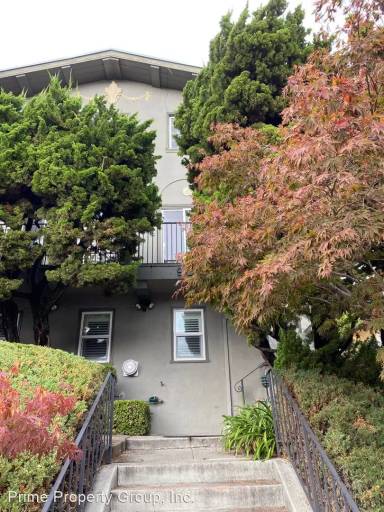 Main picture of 909 Erie St