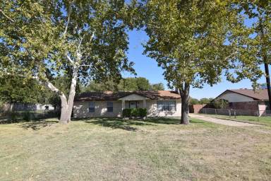 Main picture of 2540 Chaparral Rd