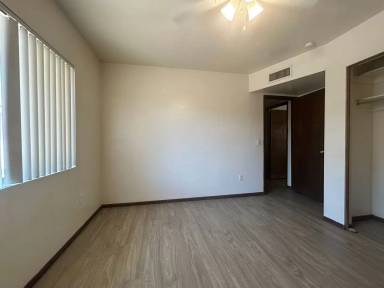 Main picture of 2141 E Manhatton Dr