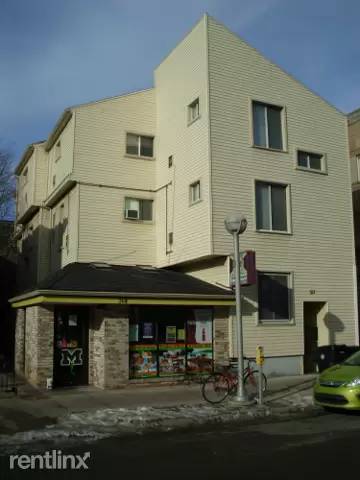 Main picture of 312 S Thayer St