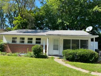 Main picture of 22051 Jerome St