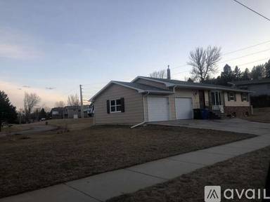 Main picture of 3023 Tomahawk Dr