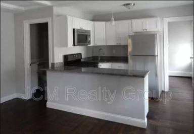 Main picture of 70 Safford St