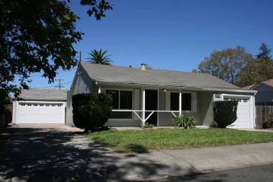 Main picture of 3314 Hazelwood St