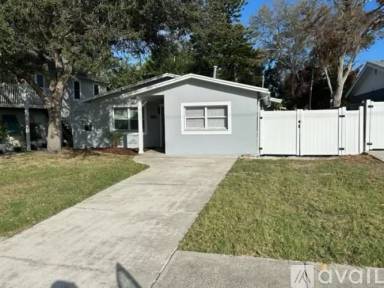 Main picture of 1719 Shore Acres Blvd NE