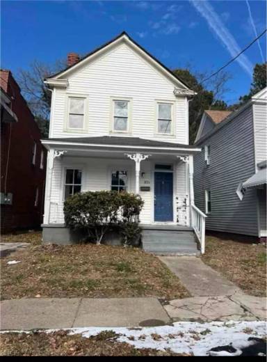 Main picture of 834 W 41st St