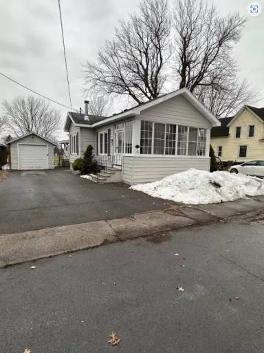 Main picture of 113 Potter Ave