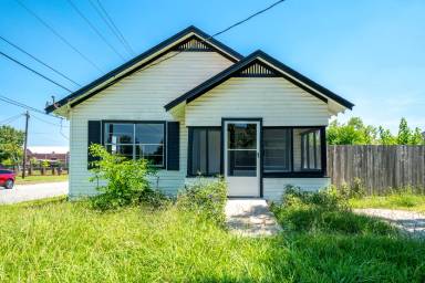 Main picture of 3601 Lehall St