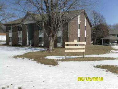 Main picture of 402-404 Mueller St Apartments