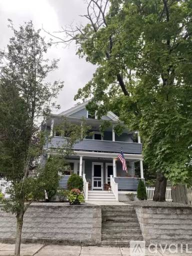 Main picture of 25 Marbury Ave