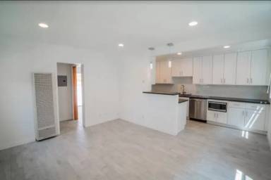 Main picture of 1329 19th St