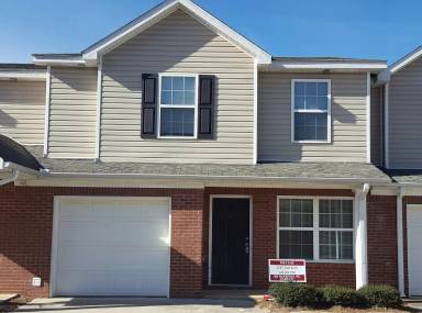 Main picture of 182 Tara Commons Dr