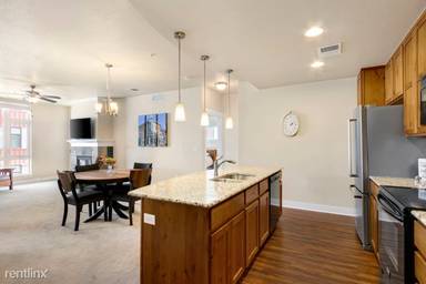 Main picture of 2708 Illinois Dr