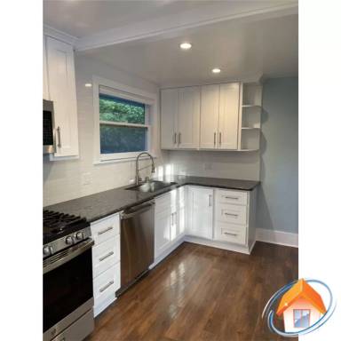 Main picture of 320 Main St