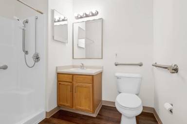 Main picture of 1800 Jefferson St