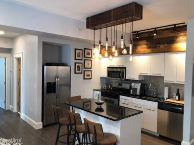 Main picture of 21 Chestnut St