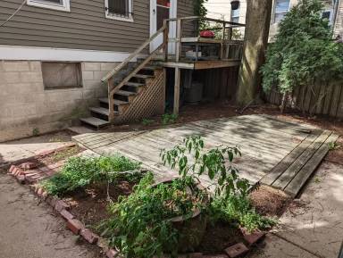 Main picture of 2233 W Armitage Ave