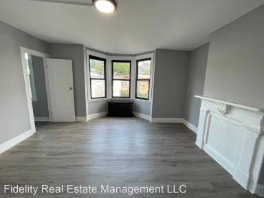 Main picture of 69 Robinson Ave