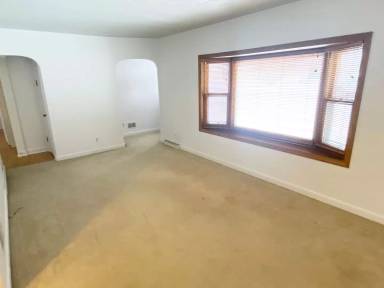 Main picture of 315 W Wausau Ave