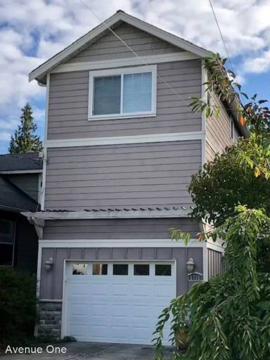 Main picture of 6754 Division Ave NW